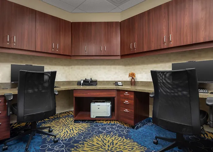 Hampton Inn Syracuse Clay