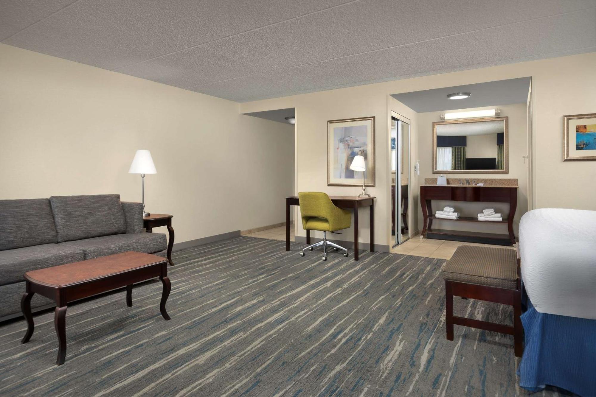 Hotel Hampton Syracuse Clay Liverpool