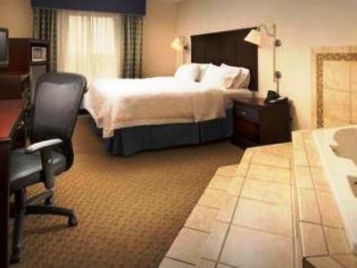 Hotel Hampton Syracuse Clay 3*